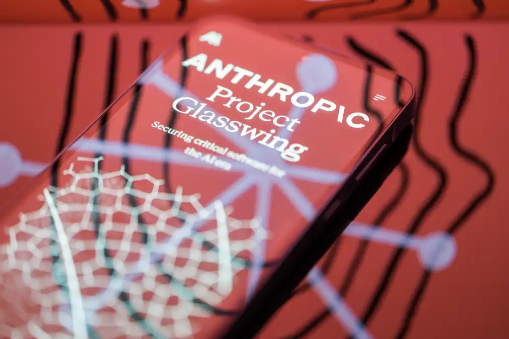 A smartphone displaying the "Anthropic Project Glasswing" cybersecurity initiative.